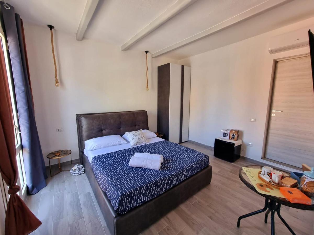 Suite Cornelia Santa Teresa Gallura Exterior photo